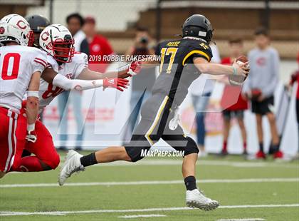 Thumbnail 3 in Carthage vs. Crandall (UIL 4A Division I Region III Regional Playoff) photogallery.