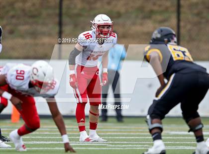 Thumbnail 2 in Carthage vs. Crandall (UIL 4A Division I Region III Regional Playoff) photogallery.