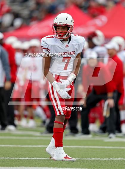 Thumbnail 3 in Carthage vs. Crandall (UIL 4A Division I Region III Regional Playoff) photogallery.