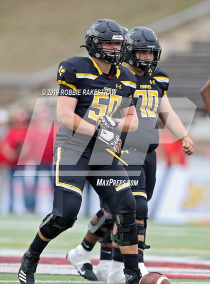 Thumbnail 1 in Carthage vs. Crandall (UIL 4A Division I Region III Regional Playoff) photogallery.