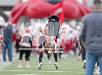 Thumbnail 2 in Carthage vs. Crandall (UIL 4A Division I Region III Regional Playoff) photogallery.