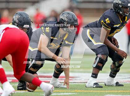 Thumbnail 2 in Carthage vs. Crandall (UIL 4A Division I Region III Regional Playoff) photogallery.