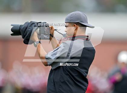 Thumbnail 1 in Carthage vs. Crandall (UIL 4A Division I Region III Regional Playoff) photogallery.