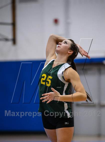 Thumbnail 3 in Coventry vs. Holy Cross (CIAC Class S Final) photogallery.