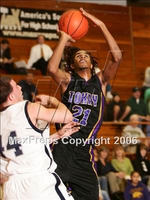 Thumbnail 1 in St. Dominic vs. Tokay (Torrey Pines Holiday Classic) photogallery.