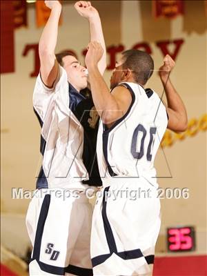 Thumbnail 1 in St. Dominic vs. Tokay (Torrey Pines Holiday Classic) photogallery.