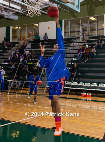 Thumbnail 2 in Roosevelt vs Maret (George Long Holiday Hoops Tournament) photogallery.
