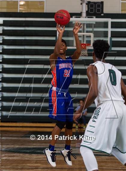 Thumbnail 3 in Roosevelt vs Maret (George Long Holiday Hoops Tournament) photogallery.