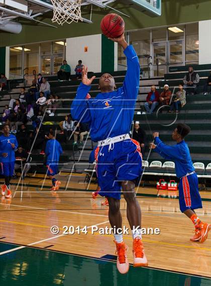 Thumbnail 3 in Roosevelt vs Maret (George Long Holiday Hoops Tournament) photogallery.