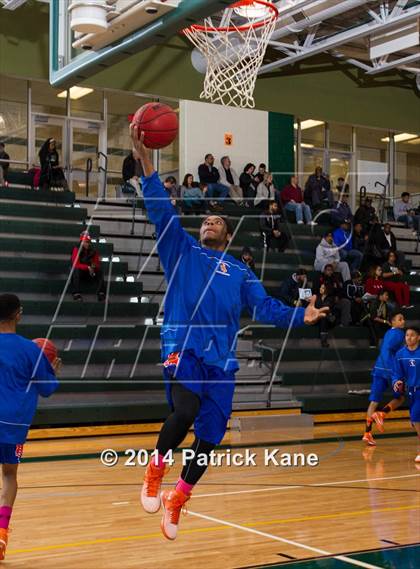 Thumbnail 2 in Roosevelt vs Maret (George Long Holiday Hoops Tournament) photogallery.