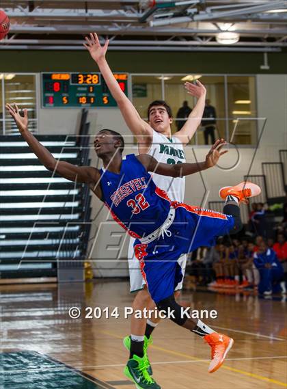 Thumbnail 3 in Roosevelt vs Maret (George Long Holiday Hoops Tournament) photogallery.