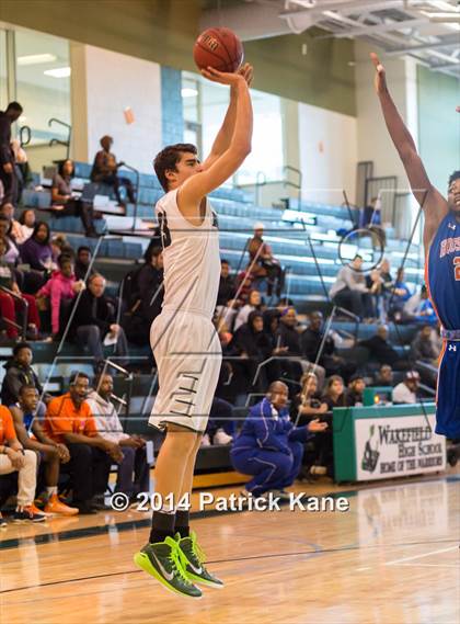 Thumbnail 1 in Roosevelt vs Maret (George Long Holiday Hoops Tournament) photogallery.