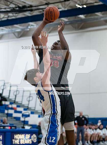 Thumbnail 1 in Palatine vs. Lake Zurich (Lake Zurich MLK 3rd Place Game) photogallery.
