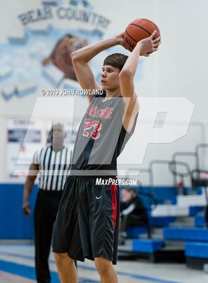 Thumbnail 2 in Palatine vs. Lake Zurich (Lake Zurich MLK 3rd Place Game) photogallery.
