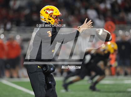Thumbnail 1 in Mater Dei vs. Mission Viejo (CIF SS D1 Quarterfinal) photogallery.