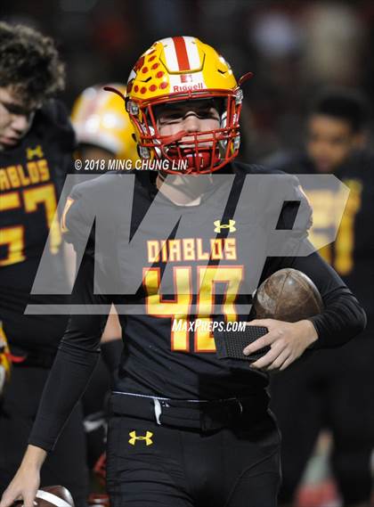 Thumbnail 1 in Mater Dei vs. Mission Viejo (CIF SS D1 Quarterfinal) photogallery.
