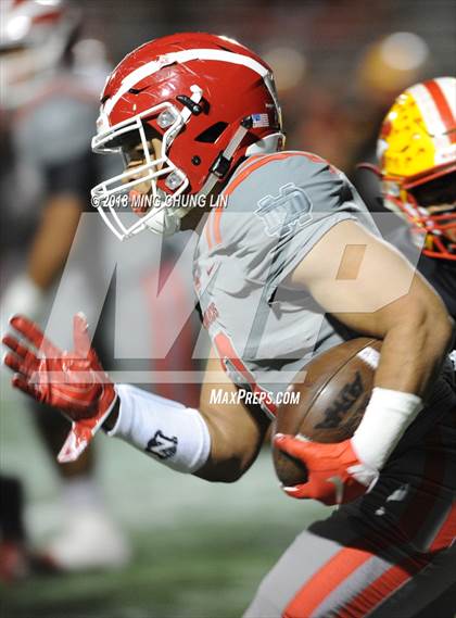 Thumbnail 3 in Mater Dei vs. Mission Viejo (CIF SS D1 Quarterfinal) photogallery.