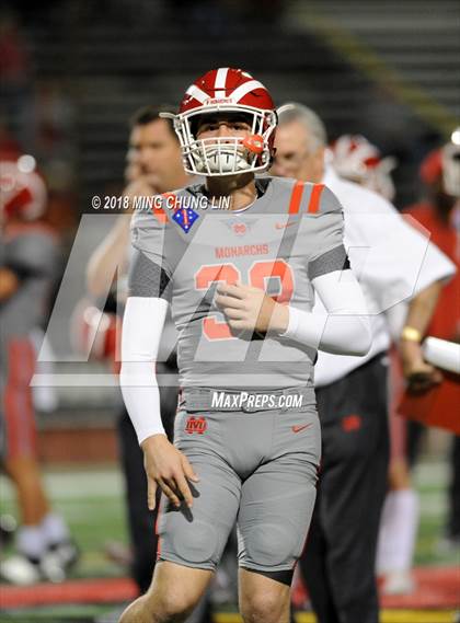 Thumbnail 3 in Mater Dei vs. Mission Viejo (CIF SS D1 Quarterfinal) photogallery.