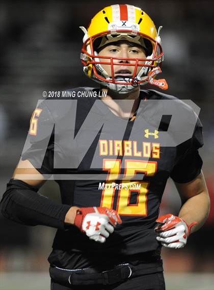 Thumbnail 3 in Mater Dei vs. Mission Viejo (CIF SS D1 Quarterfinal) photogallery.