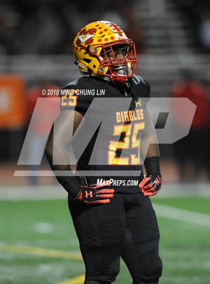 Thumbnail 3 in Mater Dei vs. Mission Viejo (CIF SS D1 Quarterfinal) photogallery.