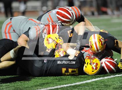 Thumbnail 3 in Mater Dei vs. Mission Viejo (CIF SS D1 Quarterfinal) photogallery.