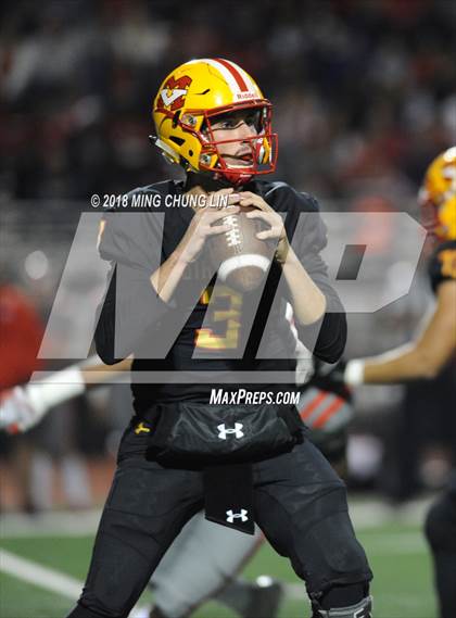 Thumbnail 2 in Mater Dei vs. Mission Viejo (CIF SS D1 Quarterfinal) photogallery.