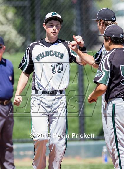Thumbnail 2 in Fleming vs. Holly (CHSAA 1A Final) photogallery.