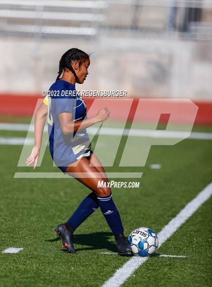 Thumbnail 1 in Lakewood vs Legacy (CHSAA 5A Playoff Rd 1) photogallery.
