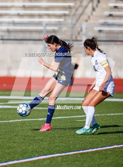 Thumbnail 1 in Lakewood vs Legacy (CHSAA 5A Playoff Rd 1) photogallery.