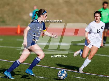 Thumbnail 2 in Lakewood vs Legacy (CHSAA 5A Playoff Rd 1) photogallery.