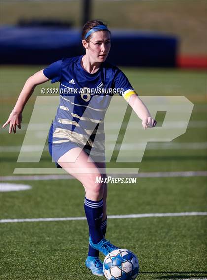 Thumbnail 2 in Lakewood vs Legacy (CHSAA 5A Playoff Rd 1) photogallery.