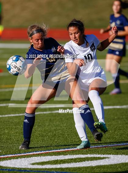 Thumbnail 3 in Lakewood vs Legacy (CHSAA 5A Playoff Rd 1) photogallery.