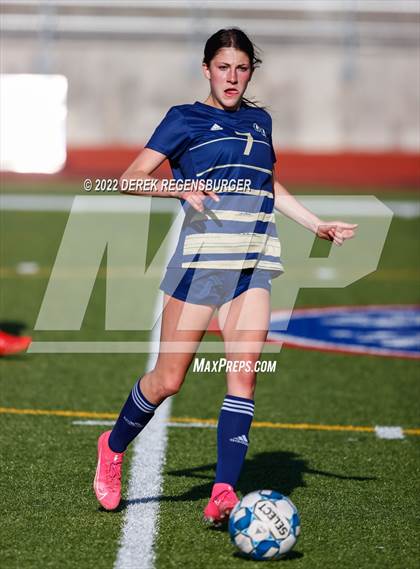 Thumbnail 1 in Lakewood vs Legacy (CHSAA 5A Playoff Rd 1) photogallery.