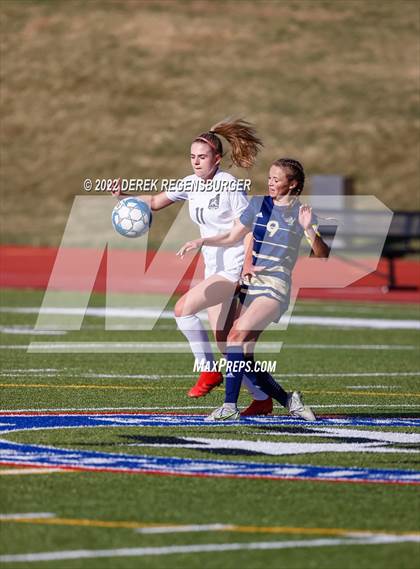 Thumbnail 2 in Lakewood vs Legacy (CHSAA 5A Playoff Rd 1) photogallery.