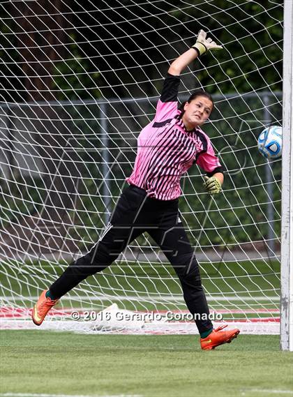 Thumbnail 2 in Argonaut vs. Bradshaw Christian (CIF SJS D6 Final) photogallery.