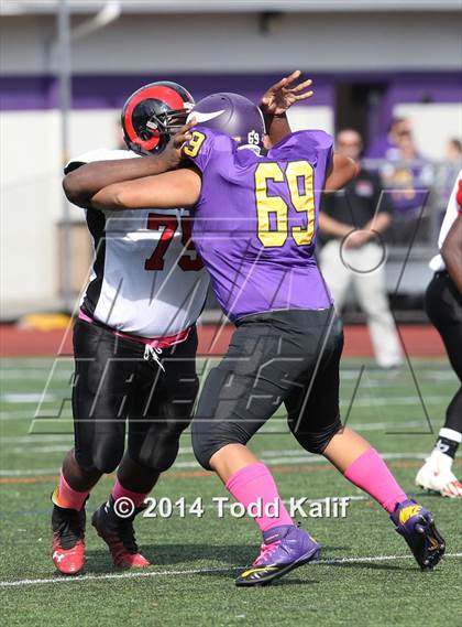 Thumbnail 2 in Bridgeport Central @ Westhill photogallery.