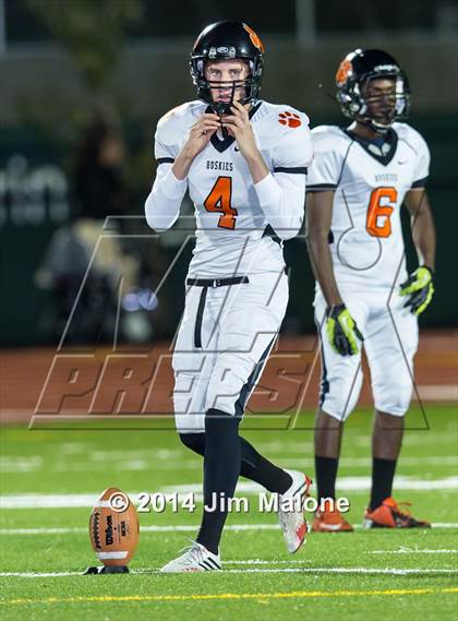 Thumbnail 2 in Washington @ Moreau Catholic photogallery.