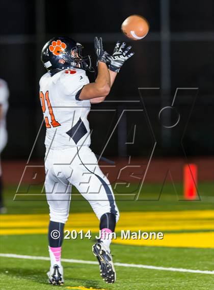 Thumbnail 2 in Washington @ Moreau Catholic photogallery.