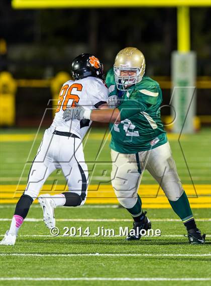 Thumbnail 3 in Washington @ Moreau Catholic photogallery.