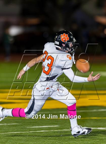 Thumbnail 1 in Washington @ Moreau Catholic photogallery.