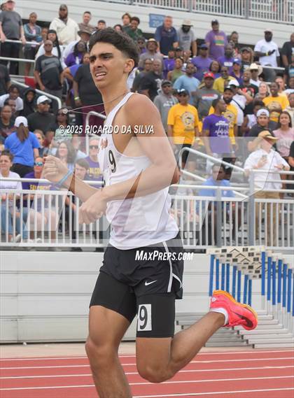 Thumbnail 3 in UIL 5A Track Region III Final photogallery.