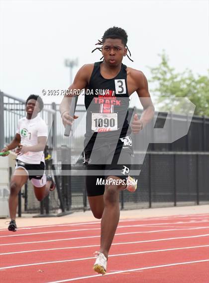 Thumbnail 2 in UIL 5A Track Region III Final photogallery.
