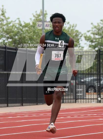 Thumbnail 2 in UIL 5A Track Region III Final photogallery.
