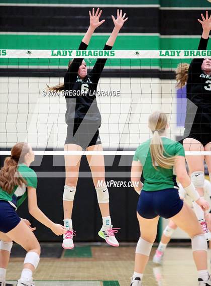 Thumbnail 3 in V.R. Eaton vs Southlake Carroll photogallery.