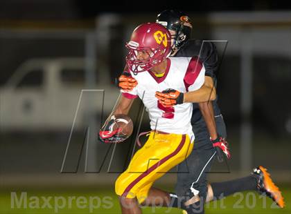 Thumbnail 2 in Los Amigos vs. Ocean View photogallery.