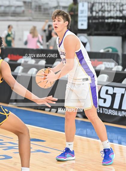 Thumbnail 1 in Phoenix Country Day vs. Queen Creek (Section 7) photogallery.