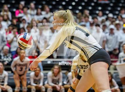Thumbnail 3 in Lindsay vs. Windthorst (UIL 2A Final) photogallery.