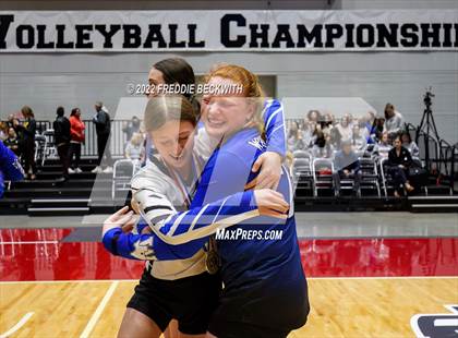 Thumbnail 3 in Lindsay vs. Windthorst (UIL 2A Final) photogallery.
