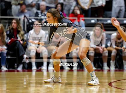 Thumbnail 1 in Lindsay vs. Windthorst (UIL 2A Final) photogallery.