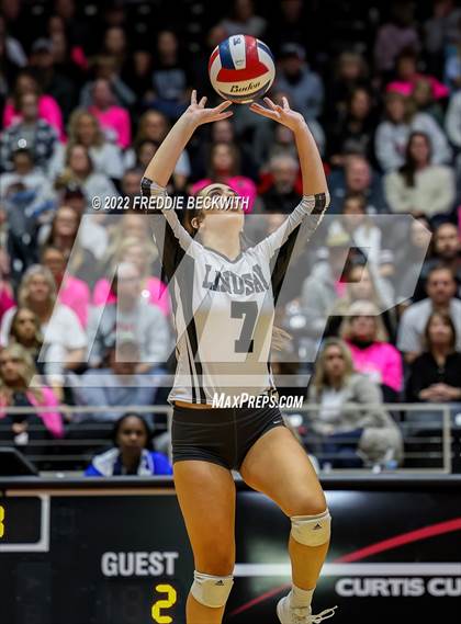 Thumbnail 1 in Lindsay vs. Windthorst (UIL 2A Final) photogallery.